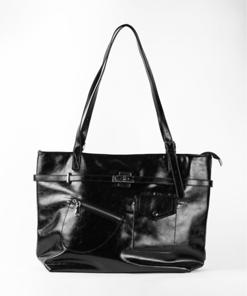 me+em select(ミームセレクト)の「【 2color / A4収納可 】デザインベルトフェイクレザースクエアトートバッグ / design belt fake leather square tote bag(トートバッグ・レディース・ブラック/アイボリー・FREE)」の4枚目の写真