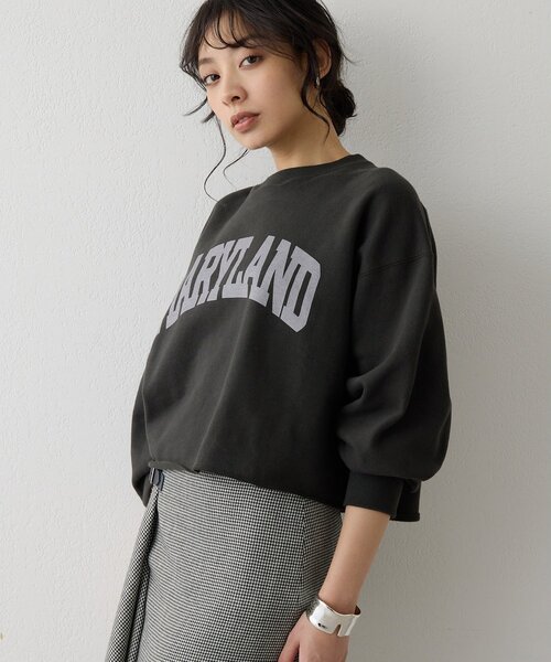 Whim Gazette（ウィムガゼット）の「裏毛ロゴプルオーバー（スウェット