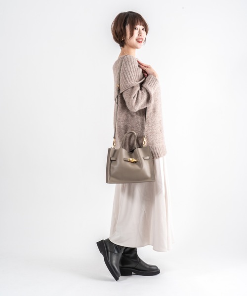 VIOLAd'ORO(ヴィオラドーロ)の「【VIOLAd'ORO/ヴィオラドーロ】イタリアンWフェイスレザー ハンドバッグ TRERO Mサイズ(ショルダーバッグ・レディース・ブラック/ベージュ系その他/ブラウン/グレー系その他・FREE)」の18枚目の写真