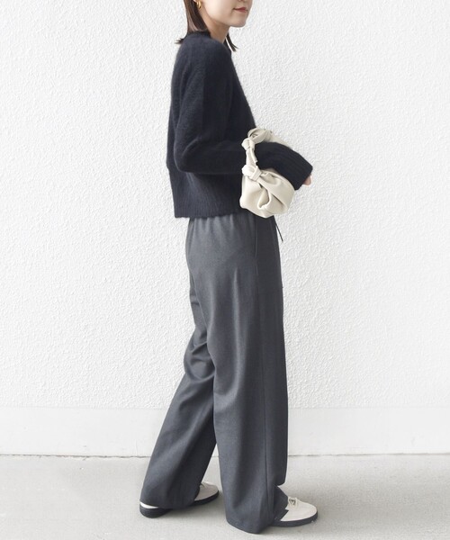 SHIPS（シップス）の「〈手洗い可能〉両面起毛 ポケット デザイン ドロスト パンツ（その他パンツ・レディース・ブラック/ネイビー/オフホワイト/ダークグレー・34/36/38/40）」の6枚目の写真