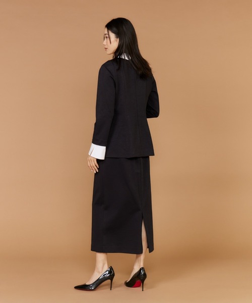 INED（イネド）の「ダンボールニット ペプラムブラウス【セットアップ対応】（シャツ/ブラウス・レディース・ネイビー・11号/9号/7号）」の5枚目の写真