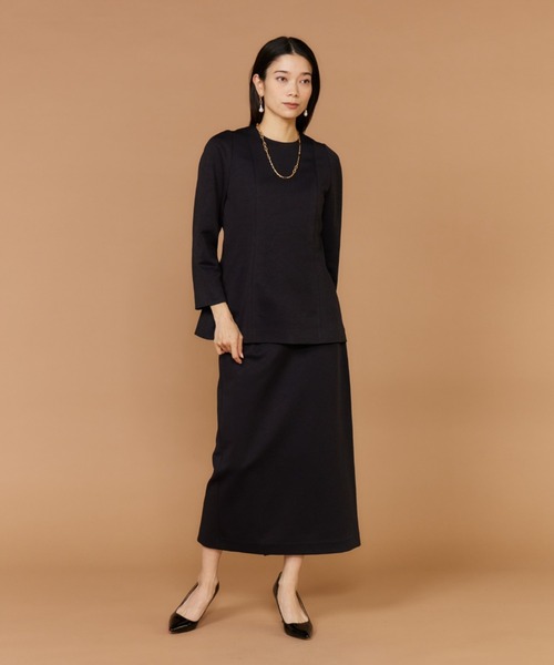 INED（イネド）の「ダンボールニット ペプラムブラウス【セットアップ対応】（シャツ/ブラウス・レディース・ネイビー・11号/9号/7号）」の6枚目の写真