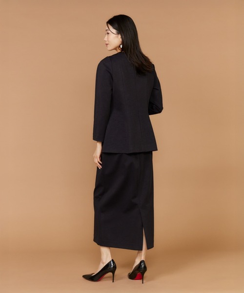 INED（イネド）の「ダンボールニット ペプラムブラウス【セットアップ対応】（シャツ/ブラウス・レディース・ネイビー・11号/9号/7号）」の9枚目の写真