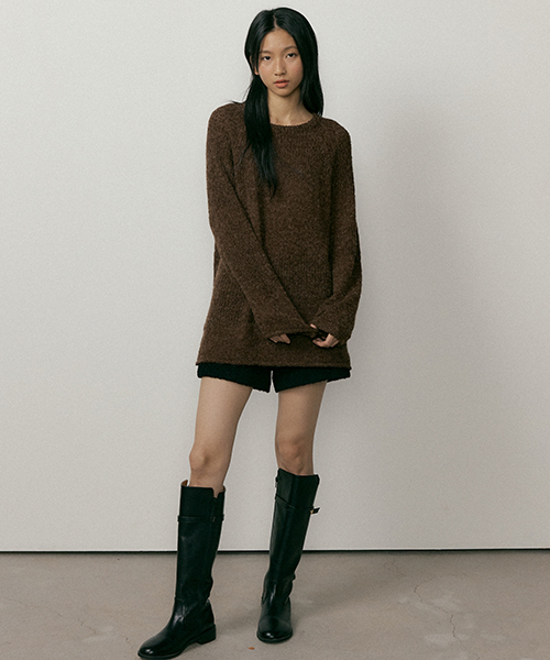 LINGSEOUL(リングソウル)の「boucle embossing knit sweater-brown(ニット/セーター・レディース・ブラウン・FREE)」の2枚目の写真