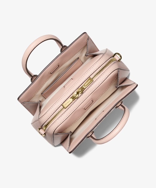 MICHAEL KORS(マイケルコース)の「LAILA クロスボディ エクストラスモール - MKシグネチャー(ショルダーバッグ・レディース・ピンク系その他・FREE)」の3枚目の写真