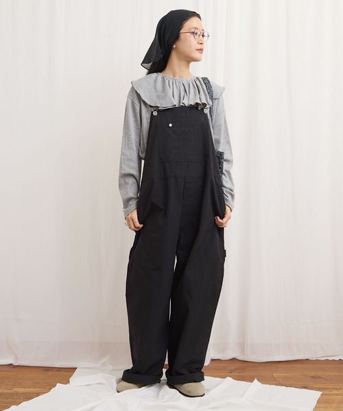 fig London(フィグロンドン)の「Yeti overall(サロペット/オーバーオール・レディース・ブラック/アイボリー/ベージュ・FREE)」の2枚目の写真