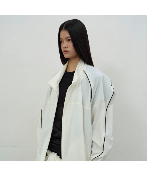 LCDC TM(エルシーディーシーティーエム)の「OVERSIZED TRACK JACKET (WHITE)(ナイロンジャケット・レディース・ホワイト・OS)」の4枚目の写真