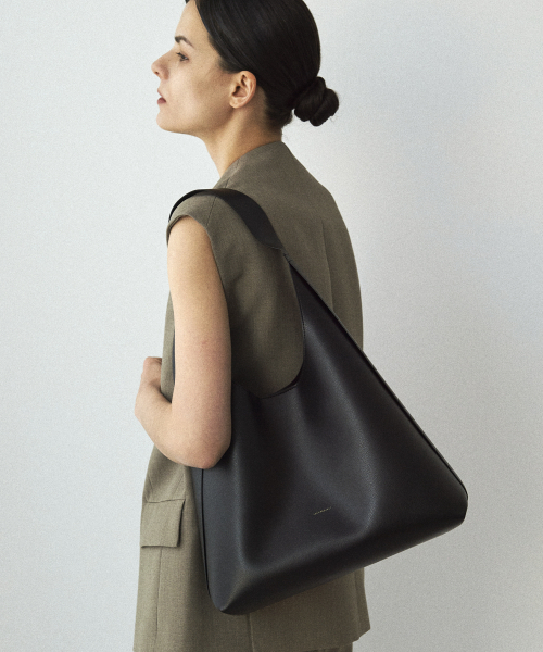 Log Big Hobo Bag - 2 Colors（ショルダーバッグ）｜LECCPROJECT