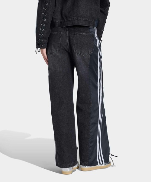 adidas（アディダス）の「アディダス オリジナルス デニム FB レーシング パンツ / アディダスオリジナルス adidas Originals（その他パンツ・レディース・ブラック・XX-LARGE/X-LARGE/MEDIUM/LARGE/X-SMALL/SMALL）」の3枚目の写真