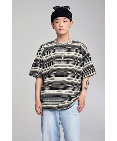 APOSTROPHE COMMA(アポストロフィコンマ)の「サマー ストライプ リネン 半袖Tシャツ (ブラック)(Tシャツ/カットソー・メンズ・ブラック・FREE)」の6枚目の写真