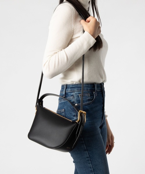 J&M Davidson（ジェイアンドエムデヴィッドソン）の「J&M DAVIDSON ZIP QUIVER ジェイアンドエムデヴィッドソン ジップ クリバー  ショルダーバッグ（ショルダーバッグ・レディース・ブラック・FREE）」の2枚目の写真