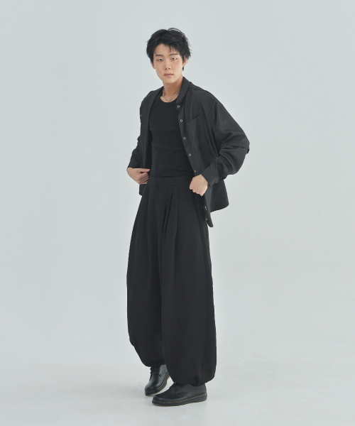 LAD EDITION(ラッドエディション)の「ドラフトストリングワイドパンツ_ブラック(スラックス・メンズ・その他・FREE)」の2枚目の写真