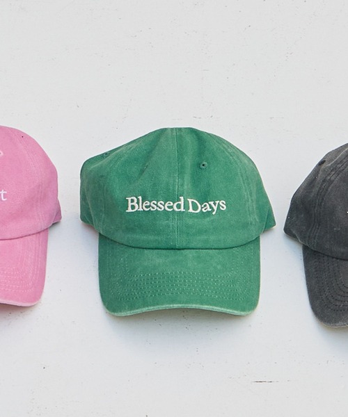 LAKOLE(ラコレ)の「WASHEDビッグロゴキャップ / 607904(キャップ・レディース・ピンク/ベージュ/ブラック/グリーン・FREE)」の1枚目の写真