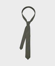 TLEYOUNG（トゥリョン）の「TY Standard Tie, Olive（ネクタイ）」
