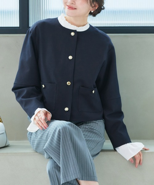 Pierrot（ピエロ）の「ゴールドボタンノーカラージャケット（ノーカラージャケット・レディース・ネイビー/チャコール・M/L）」の3枚目の写真