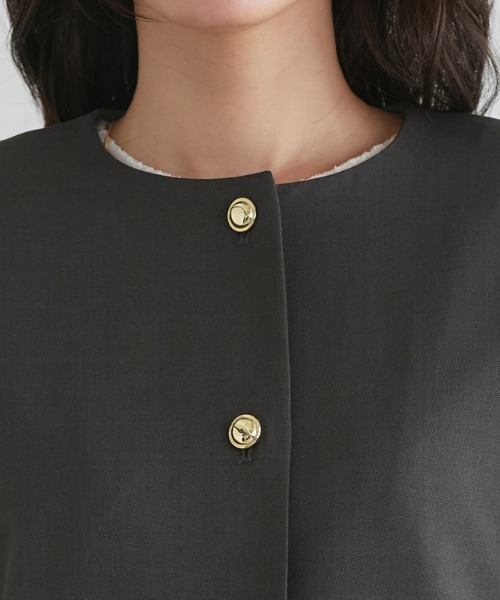 Pierrot（ピエロ）の「ゴールドボタンノーカラージャケット（ノーカラージャケット・レディース・ネイビー/チャコール・M/L）」の21枚目の写真