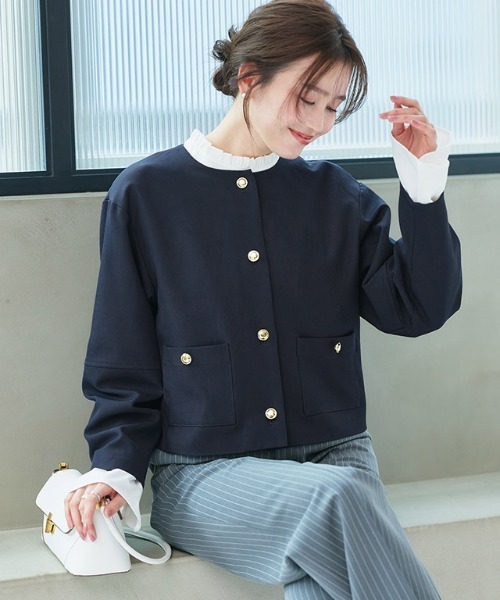 Pierrot(ピエロ)の「ゴールドボタンノーカラージャケット(ノーカラージャケット・レディース・ネイビー/チャコール・M/L)」の3枚目の写真