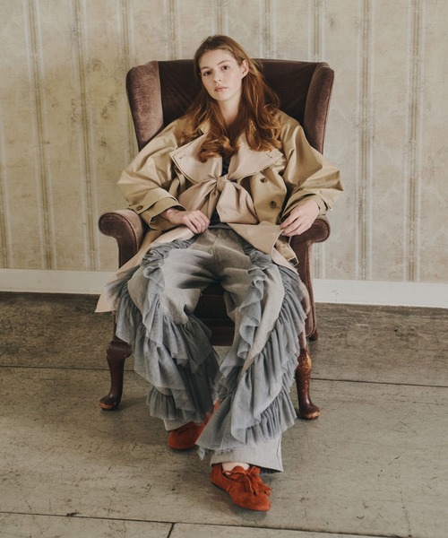 LA BELLE ETUDE（ラベルエチュード）の「カーブスリーブボウタイリボンショートトレンチ（トレンチコート・レディース・ベージュ/ブラック/ライトベージュ・FREE）」の6枚目の写真