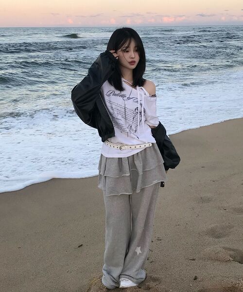 AMESWORLDWIDE（アメスワールドワイド）の「FRILL LAYERED SWEAT PANTS GREY（スウェットパンツ・レディース・その他・FREE）」の12枚目の写真