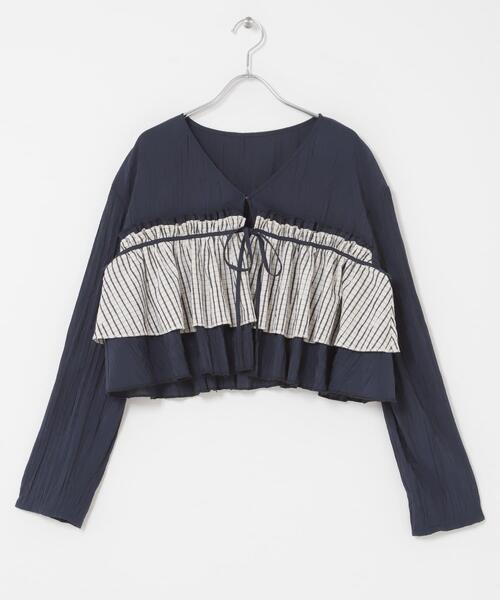 KBF（ケイビーエフ）の「フリルレイヤードブラウス（シャツ/ブラウス・レディース・ブラック/アイボリー/ネイビー・ONE）」の19枚目の写真