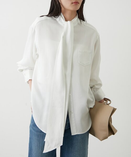 LOUNGEDRESS（ラウンジドレス）の「ライトデニムボウタイブラウス（シャツ/ブラウス・レディース・ブルー/オフホワイト・FREE）」の9枚目の写真