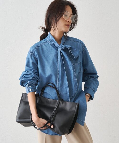 LOUNGEDRESS（ラウンジドレス）の「ライトデニムボウタイブラウス（シャツ/ブラウス・レディース・ブルー/オフホワイト・FREE）」の18枚目の写真