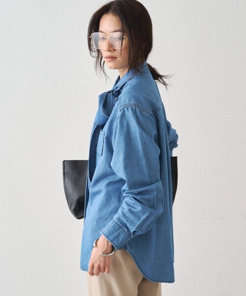 LOUNGEDRESS（ラウンジドレス）の「ライトデニムボウタイブラウス（シャツ/ブラウス・レディース・ブルー/オフホワイト・FREE）」の21枚目の写真