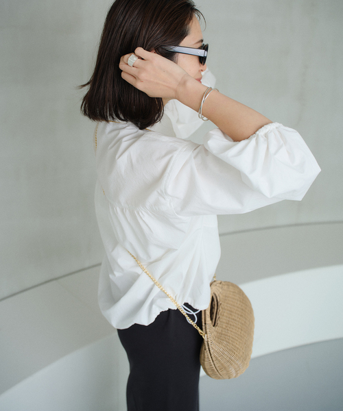 VERMEIL par iena(ヴェルメイユパーイエナ)の「Drawstring シャツ(シャツ/ブラウス・レディース・ホワイト/ネイビー・FREE)」の13枚目の写真