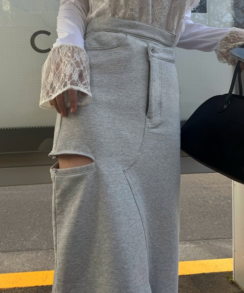 WILLFULLY（ウィルフリー）の「back bi color patchwork remake sweat SK（スカート・レディース・ヘザーグレー/ブラック・S/M）」の18枚目の写真