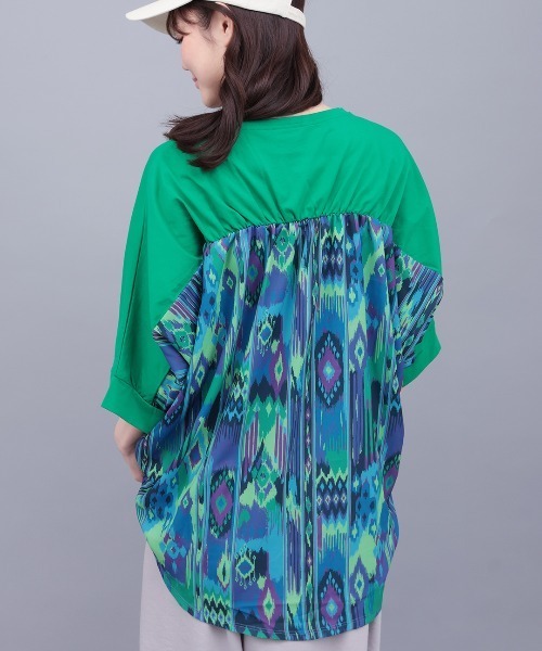 チチカカ(チチカカ)の「バックギャザードルマンプルオーバー(Tシャツ/カットソー・レディース・ベージュ/グリーン/ブラック・FREE)」の9枚目の写真