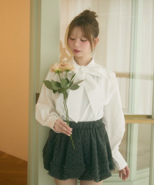 TITTY&CO.(ティティーアンドコー)の「リボンタイブラウス(シャツ/ブラウス・レディース・ブルー/ホワイト・FREE)」の15枚目の写真