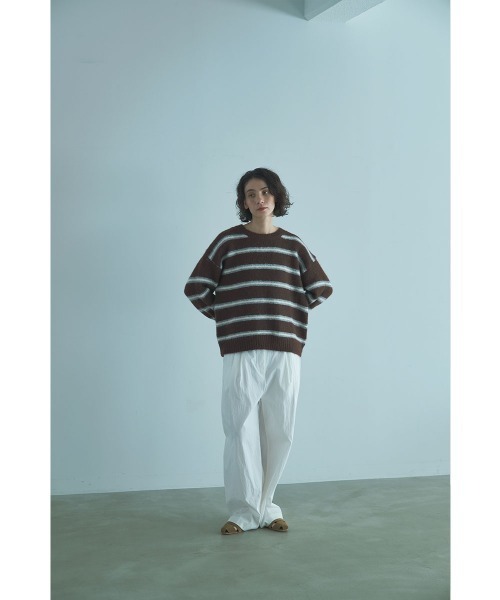 marjour（マージュール）の「AIRY STRIPE KNIT（ニット/セーター・レディース・グレー/ブラウン・M）」の20枚目の写真