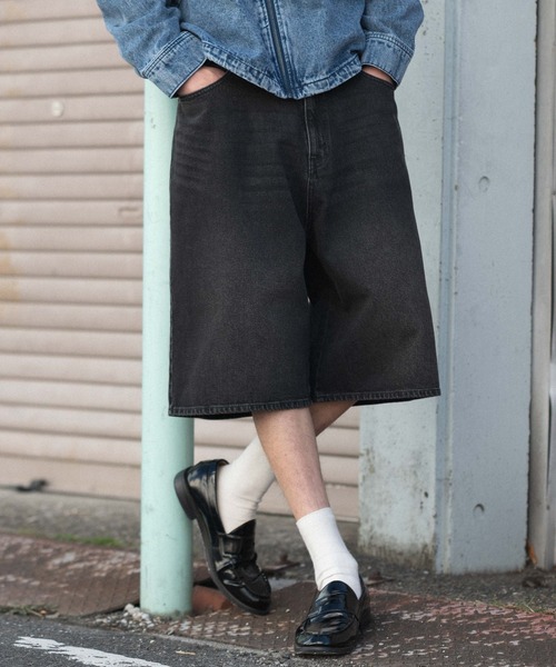 WEGO(ウィゴー)の「WEGO/【26年春夏新作】スーパーバギーデニムショーツ(デニムパンツ・メンズ・インディゴブルー/コバルトブルー/ブラック系3・SMALL/LARGE/MEDIUM)」の1枚目の写真