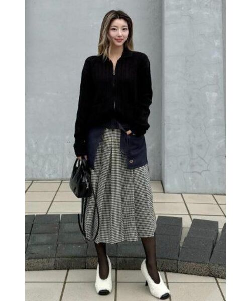 IDWS(アイドンワナセル)の「Wave Line Boucle Collar Knit Black(カーディガン/ボレロ・レディース・その他・0/2)」の22枚目の写真