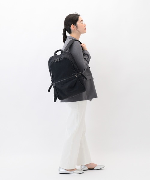 W&.Day/Night(ダブルアンド デイナイト)の「リュックサック キルッコ コレクション 20L A4サイズ 14インチPC シースルーポケット 19145(バックパック/リュック・レディース・ライトグレー系/ブラック・FREE)」の22枚目の写真