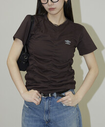 UMBRO | UMBRO × PUBLUX/アンブロ 別注 ワンポイント 刺繍 ギャザー Tシャツ　限定展開(Tシャツ/カットソー)