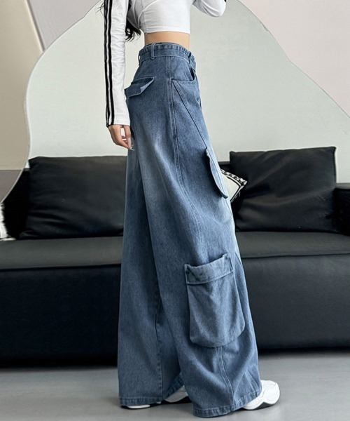 ReRe(リリ)の「カーゴデザインワイドデニムパンツ(デニムパンツ・レディース・ブラック/ブルー・X-LARGE/LARGE/MEDIUM/SMALL)」の3枚目の写真