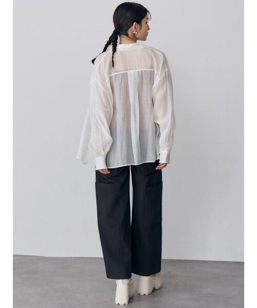 MURUA(ムルーア)の「【選べる着丈】マットシアーシャツ 夏服(シャツ/ブラウス・レディース・その他/ブラック/ホワイト/その他2/ブルー・2/1)」の17枚目の写真