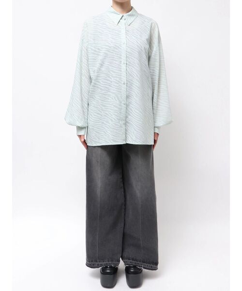 MURUA(ムルーア)の「【選べる着丈】マットシアーシャツ 夏服(シャツ/ブラウス・レディース・その他/ブラック/ホワイト/その他2/ブルー・2/1)」の15枚目の写真
