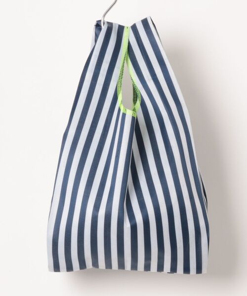 PUEBCO（プエブコ）の「SCHOOL TIE FABRIC SMALL BAG / Navy BluexWhite（エコバッグ/サブバッグ・メンズ・ネイビー×ホワイト・ONE SIZE）」の2枚目の写真