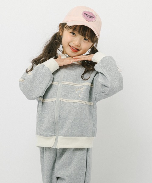 URBAN CHERRY(アーバンチェリー)の「【2点セット】バイカラーフロントリボンデザインジップトップス+ストレートパンツ(パーカー・キッズ・ブラック/グレー・150cm/140cm/130cm/120cm/110cm)」の8枚目の写真