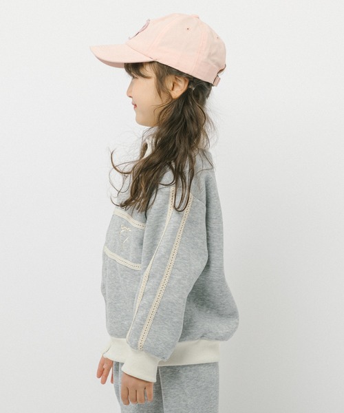 URBAN CHERRY(アーバンチェリー)の「【2点セット】バイカラーフロントリボンデザインジップトップス+ストレートパンツ(パーカー・キッズ・ブラック/グレー・150cm/140cm/130cm/120cm/110cm)」の3枚目の写真