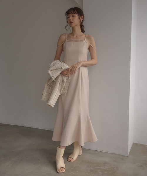 SOELA（ソエラ）の「【INGNI　SOELA】マルチウェイキャミワンピース／WEB限定（ワンピース・レディース・ライトベージュ/ブラック・M）」の2枚目の写真