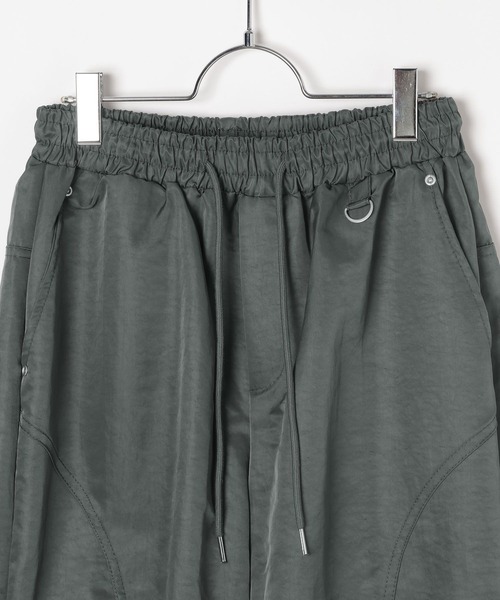 LAND MUSEUM（ランドミュージアム）の「LAND MUSEUM／シャーリングパンツ（その他パンツ・メンズ・チャコール/ブラック・FREE）」の4枚目の写真