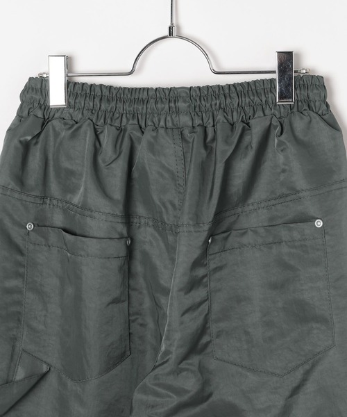 LAND MUSEUM（ランドミュージアム）の「LAND MUSEUM／シャーリングパンツ（その他パンツ・メンズ・チャコール/ブラック・FREE）」の8枚目の写真