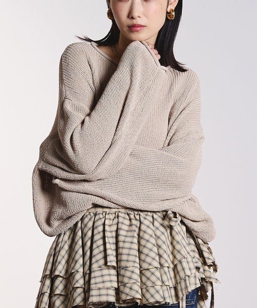 ROSE BUD（ローズバッド）の「SHEER KNIT PULLOVER（ニット/セーター・レディース・レッド/ベージュ/ブラック・ONE SIZE）」の2枚目の写真