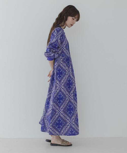 URBAN RESEARCH Sonny Label（アーバンリサーチサニーレーベル）の「パネル柄プリントワンピース（ワンピース・レディース・ブルー/ブラック・FREE）」の16枚目の写真