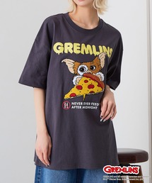 LB/S （エルビーエス）の「【Gremlins/グレムリン】オリジナルデザインTシャツ 刺繍 ドロップショルダー ユニセックス（Tシャツ/カットソー）」