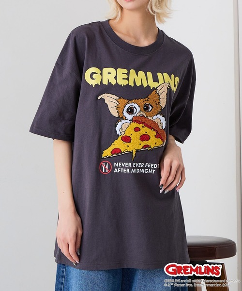 LB/S (エルビーエス)の「【Gremlins/グレムリン】【コットン100%のしっかりした生地】オリジナルデザインTシャツ 半袖 刺繍 ギズモ キャラクター ドロップショルダー アメカジ スケーター ストリート ユニセックス(Tシャツ/カットソー・メンズ・ホワイト系その他2/ブラック系その他/ブルー系その他2/ベージュ系その他・X-LARGE/LARGE/MEDIUM/SMALL)」の4枚目の写真