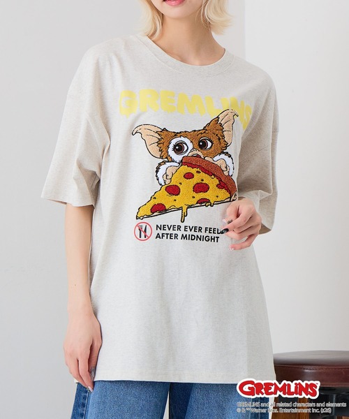 LB/S (エルビーエス)の「【Gremlins/グレムリン】【コットン100%のしっかりした生地】オリジナルデザインTシャツ 半袖 刺繍 ギズモ キャラクター ドロップショルダー アメカジ スケーター ストリート ユニセックス(Tシャツ/カットソー・メンズ・ホワイト系その他2/ブラック系その他/ブルー系その他2/ベージュ系その他・X-LARGE/LARGE/MEDIUM/SMALL)」の1枚目の写真